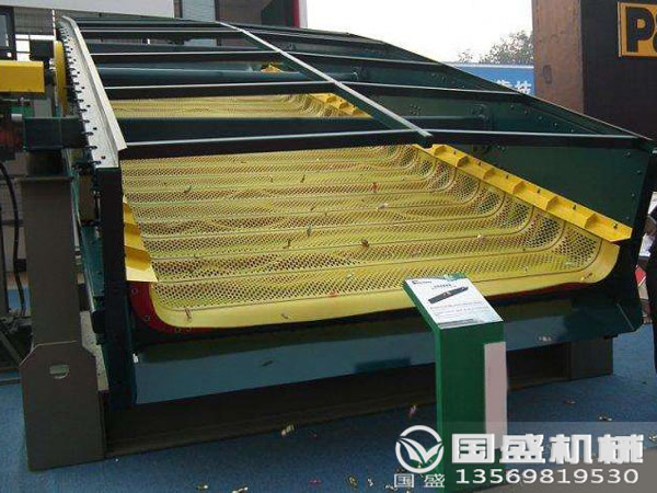 建筑垃圾弛張篩選機
